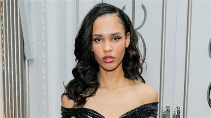 Nora Smith Model: The Rising Star Redefining the Modeling Industry